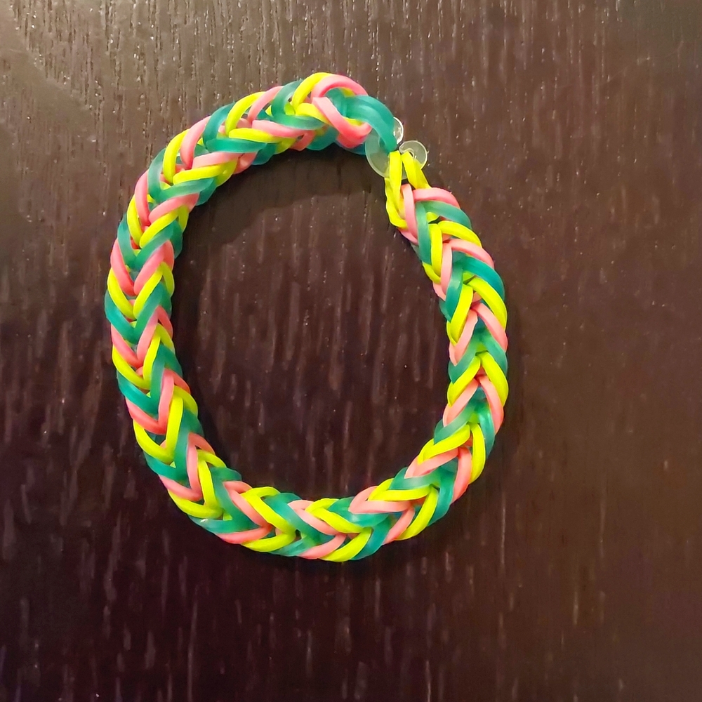 Fishtail bracelet